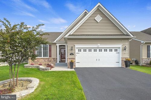 100 New Village Ln, SMYRNA, DE, 19977-4716 | Card Image