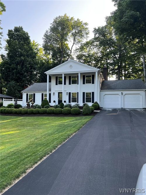 573 Bauder Park Dr, Alden, NY, 14004-9599 | Card Image