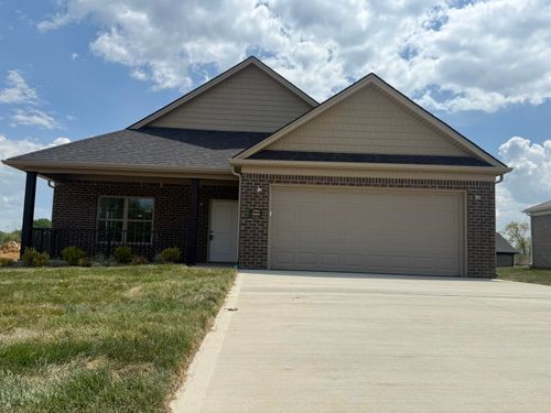 307 Cinchpost Circle, London, KY, 40744 | Card Image