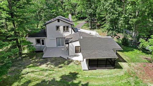 26 Carter Rd, Pleasant Valley, NY, 12569-5311 | Card Image