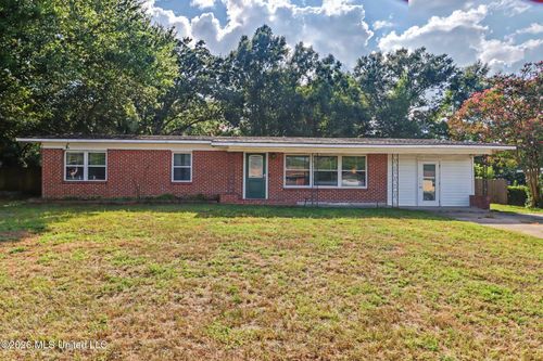 323 Rich Avenue, Biloxi, MS, 39531 | Card Image