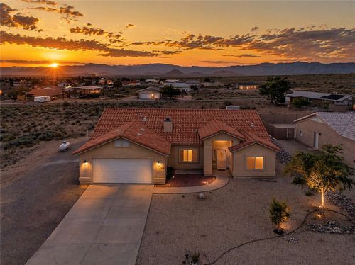 9332 N Branded Rd, Kingman, AZ, 86401-9543 | Card Image