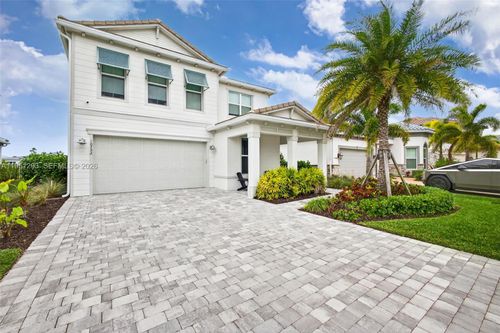 10752 Northbrook Cir, Palm Beach Gardens, FL, 33412-7307 | Card Image