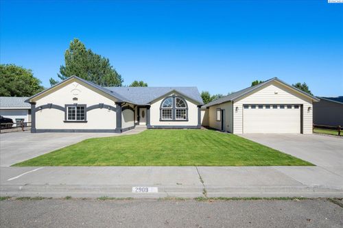 2909 S Yelm St, Kennewick, WA, 99337-3011 | Card Image