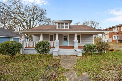 1312 Wilson W Lee Blvd, Statesville, NC, 28677-7020 | Card Image