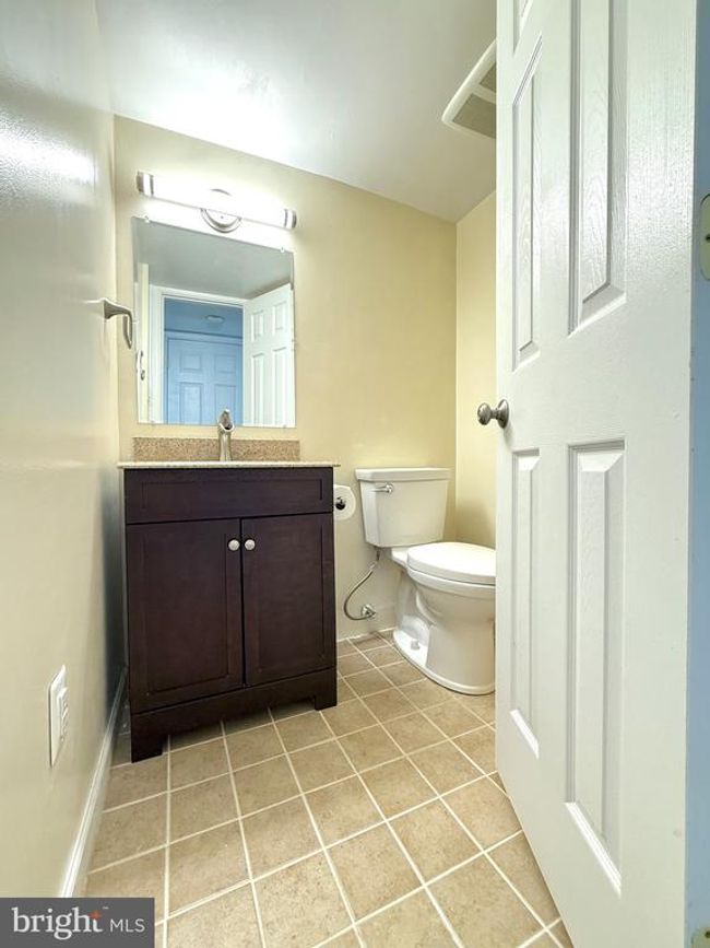 231 E Juniper Ave, House other with 3 bedrooms, 3 bathrooms and null parking in STERLING VA | Image 39