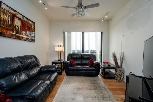 APT-904 - 717 S Riverside Dr, Condo with 1 bedrooms, 2 bathrooms and null parking in Memphis TN | Image 11