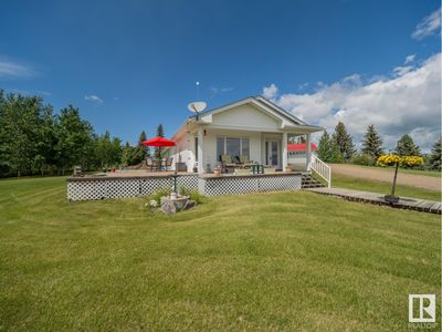 58208 Range Road 240, House other with 3 bedrooms, 2 bathrooms and null parking in Sturgeon County AB | Image 3