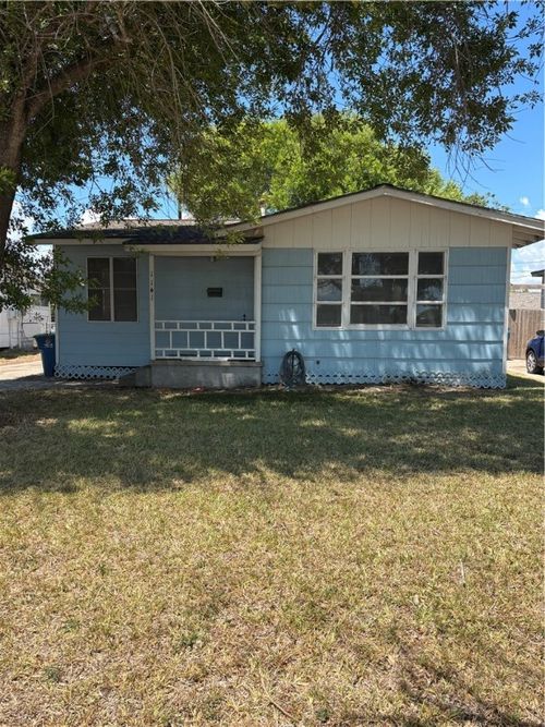 1141 Austin St, Portland, TX, 78374-2013 | Card Image