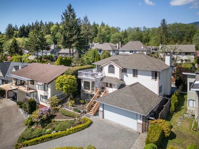 4110 Roche Pl, House other with 6 bedrooms, 3 bathrooms and 2 parking in North Vancouver BC | Image 2