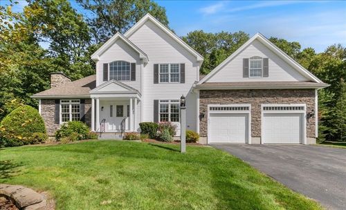 13 Hastings Cir, Methuen, MA, 01844-1967 | Card Image
