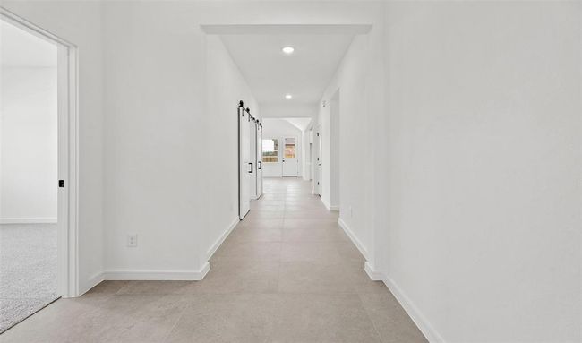 Welcoming foyer (*Photo not of actual home and used for illustration purposes only.) | Image 4