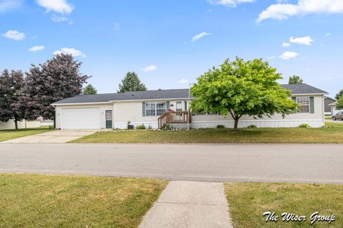3451 Fernfield Dr, Cedar Springs, MI, 49319 | Card Image