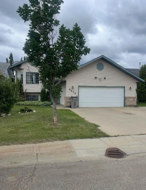 8879 108 Ave, Grande Prairie, AB, T8X1L4 | Card Image