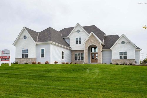 12810 Blue Jay Ln, Mequon, WI, 53097-2404 | Card Image