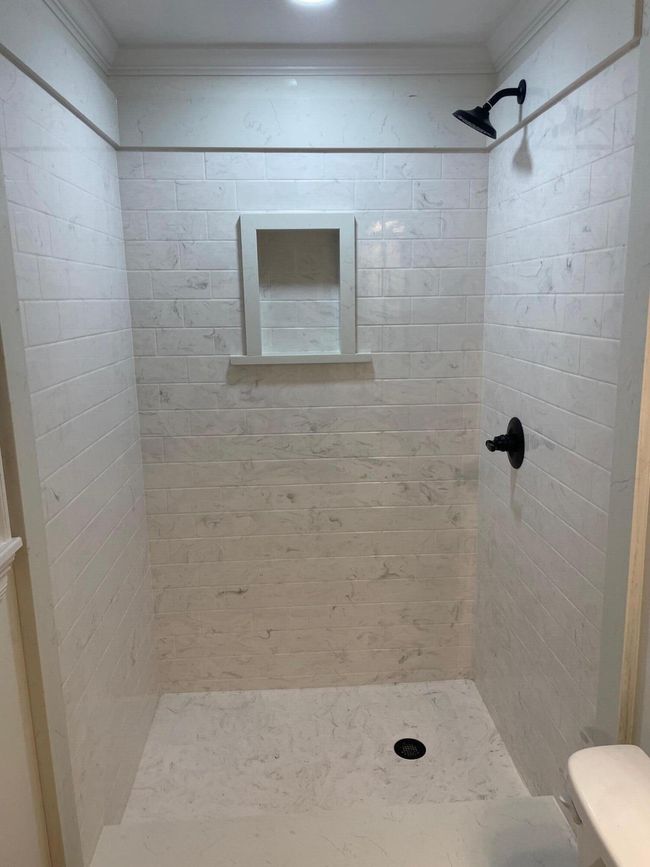 Primary shower | Image 24