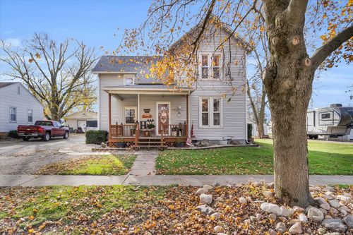 113 Illinois St, Sibley, IL, 61773 | Card Image