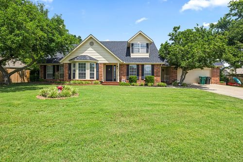 1213 Countrywood Cir, Rogers, AR, 72756-5164 | Card Image