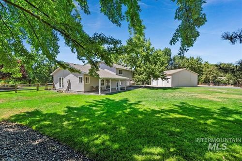 2700 N Showcase Ct, Eagle, ID, 83616-3972 | Card Image