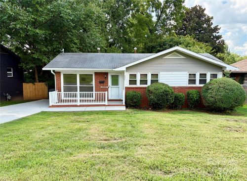 2221 Ludlow Dr, Charlotte, NC, 28216-4226 | Card Image