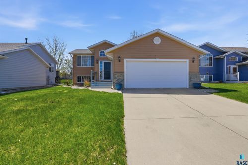 4809 S Samantha Dr Drive, Sioux Falls, SD, 57106 | Card Image