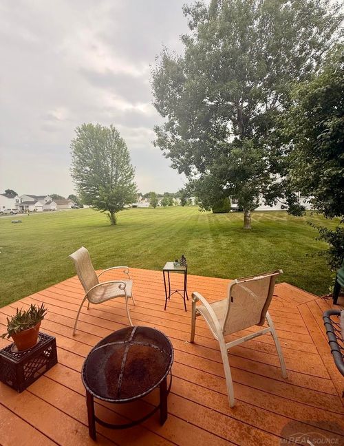 5137 Sandalwood Circle Street, Grand Blanc Charter Township, MI, 48439 | Card Image