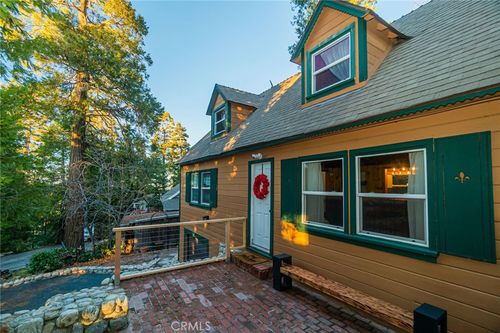 627 Rose Ln, Twin Peaks, CA, 92391 | Card Image