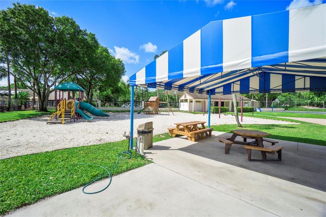 4306 Carambola Cir N, Townhouse with 2 bedrooms, 3 bathrooms and null parking in Coconut Creek FL | Image 44