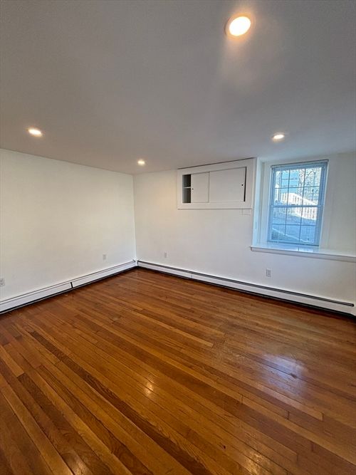 1-79 Pleasant St, Stoneham, MA, 02180-1829 | Card Image