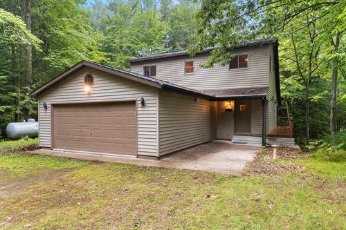 N6095 Eagles Way, Lake, WI, 54159 | Card Image