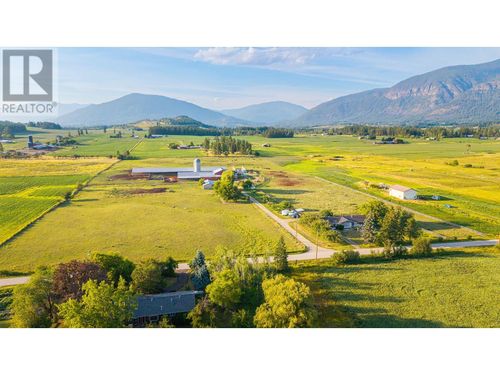 2516 20 St, Creston, BC, V0B1G2 | Card Image