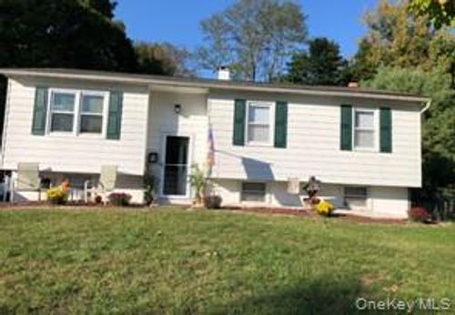 13 Glen Dr, Wappingers Falls, NY, 12590-1503 | Card Image