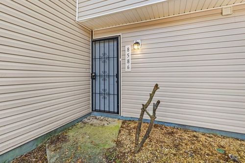 8586 Creekwood Way, Jonesboro, GA, 30238-4316 | Card Image