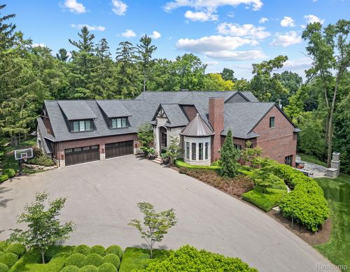 32890 Whatley Rd, Franklin, MI, 48025-1141 | Card Image