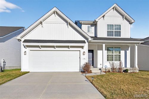 111 Maelin Dr, Lake St Louis, MO, 63367-6487 | Card Image