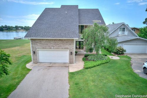 1499 Glenwood Ave, Muskegon, MI, 49445-2448 | Card Image
