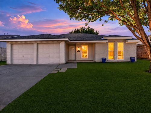 7932 Berrybrook Dr, Watauga, TX, 76148-1507 | Card Image