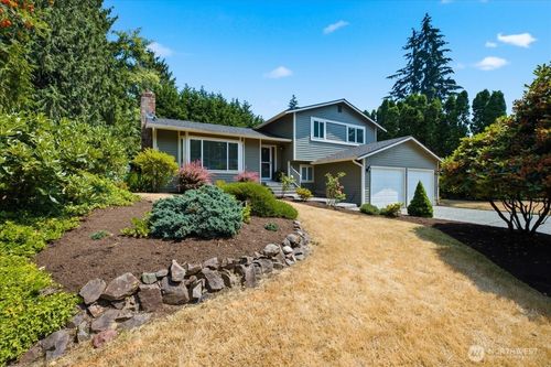 10901 29th Dr Se, Everett, WA, 98208-7811 | Card Image