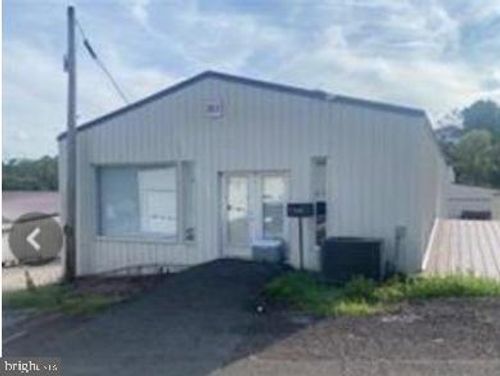 bldg-3-813 S Reading Ave, BOYERTOWN, PA, 19512-2060 | Card Image