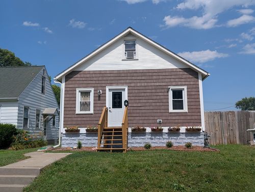 605 S Clark St, Davenport, IA, 52802-2168 | Card Image