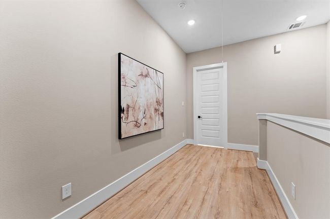 K - 4013 Griggs Rd, House other with 3 bedrooms, 4 bathrooms and 2 parking in Houston TX | Image 25