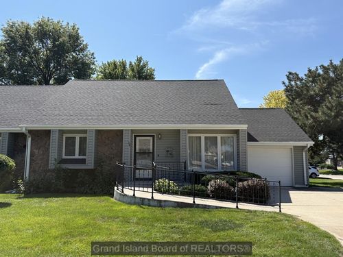 #16 Chantilly St, Grand Island, NE, 68803-1752 | Card Image