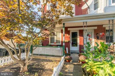 747 Oak Street, Townhouse with 3 bedrooms, 1 bathrooms and null parking in COATESVILLE PA | Image 1