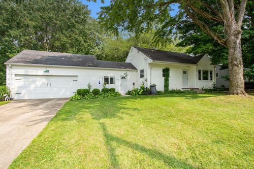 513 Gregory Pl, Jackson, MI, 49202-2607 | Card Image