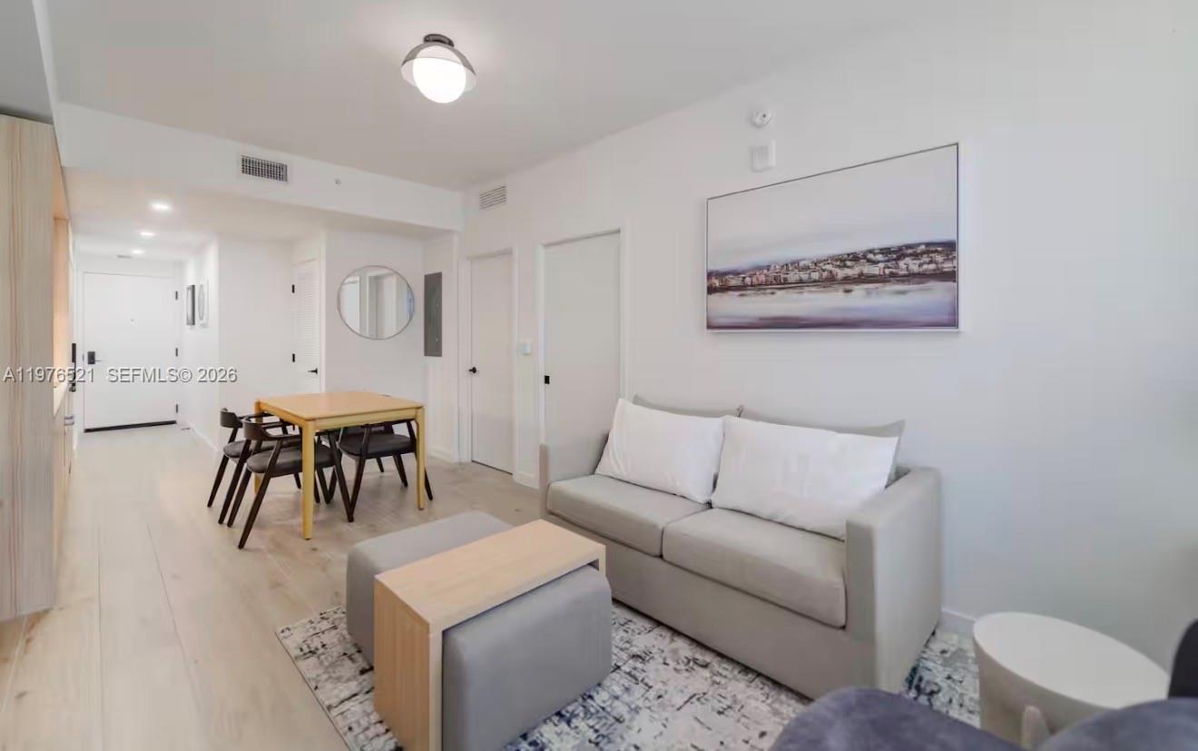 Residential Lease in Miami 4