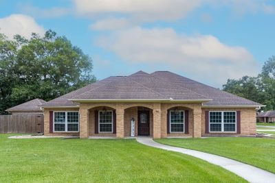 300 Hendricks Pl., House other with 4 bedrooms, 2 bathrooms and null parking in Silsbee TX | Image 2