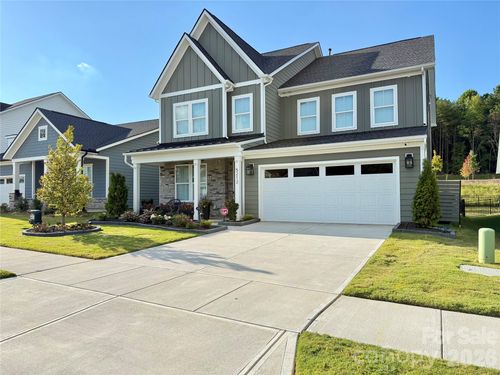 5212 Glenwalk Dr, Charlotte, NC, 28269-4973 | Card Image