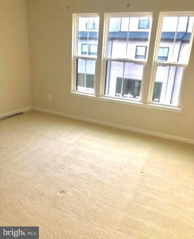 22370 Lucas Ter, Townhouse with 3 bedrooms, 4 bathrooms and null parking in ASHBURN VA | Image 30