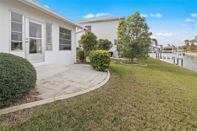 Back of the house | Image 28