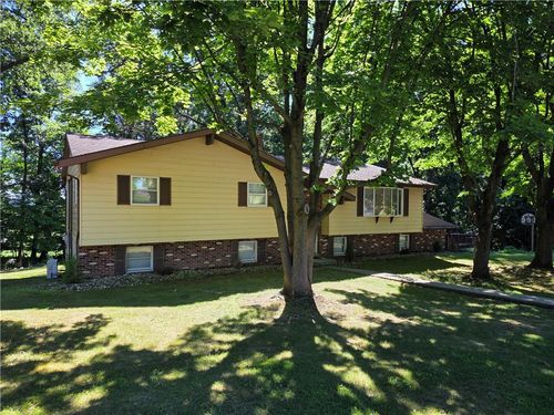 520 Rosewood Drive, Lehigh Twp, PA, 18067 | Card Image